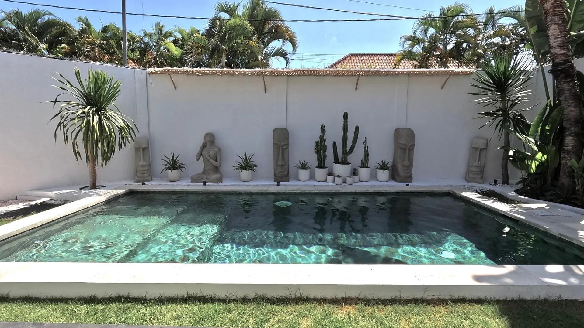 Villa Curves Bali Seminyak