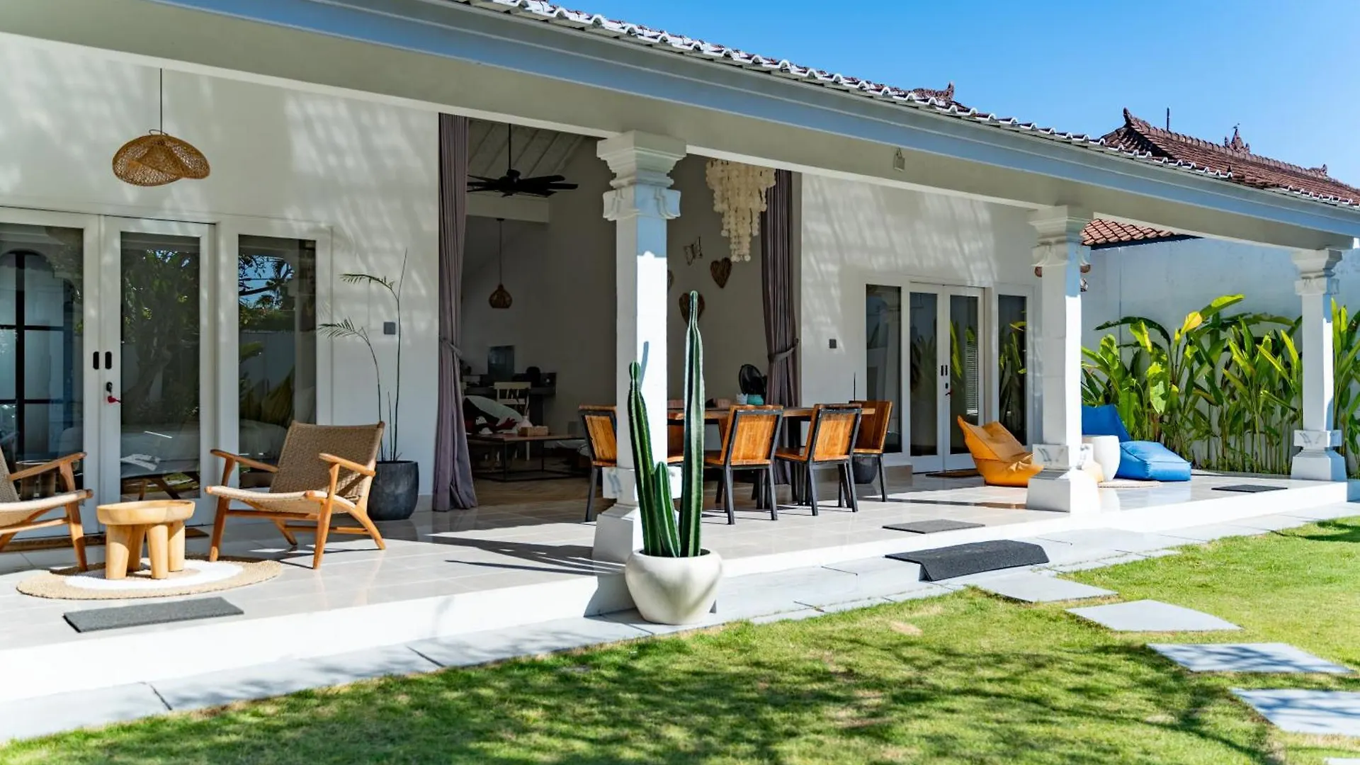 Villa Curves Bali Seminyak 0*,  Indonesien