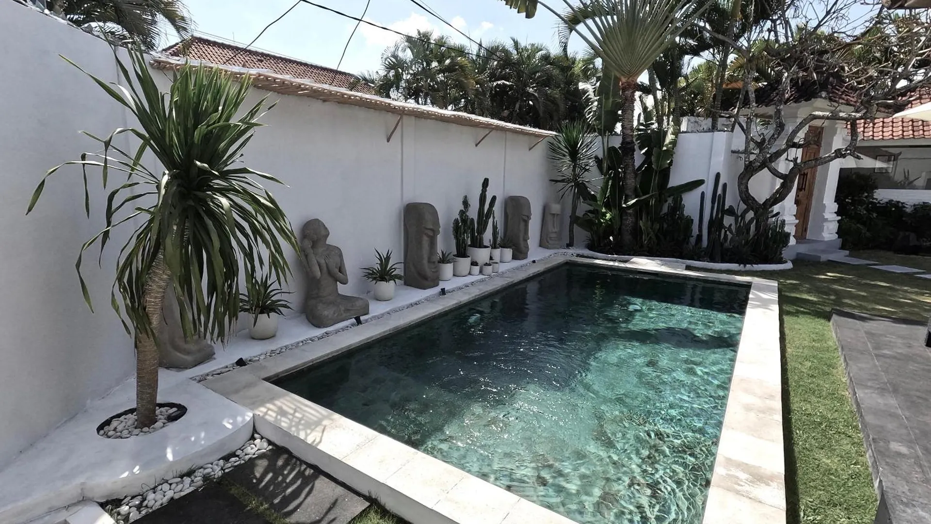 Villa Curves Bali Seminyak